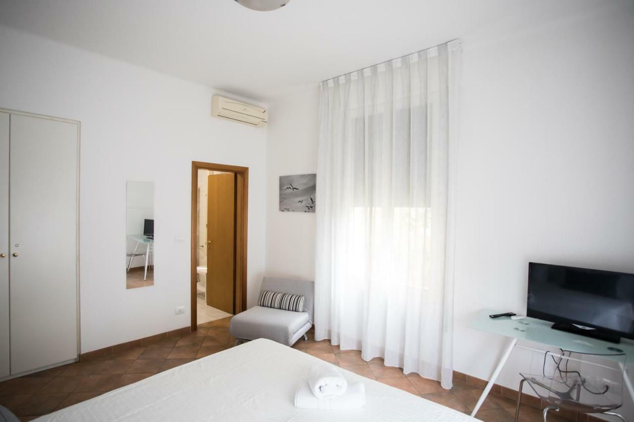 Affittacamere Le Camere Di Porta San Felice - Self Check In Bologna Ngoại thất bức ảnh